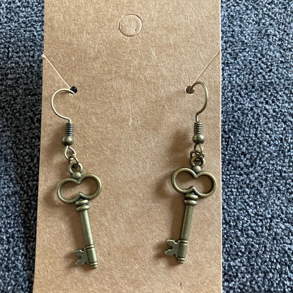 Handmade Bronze Key Earrings. - Picture 3 of 3